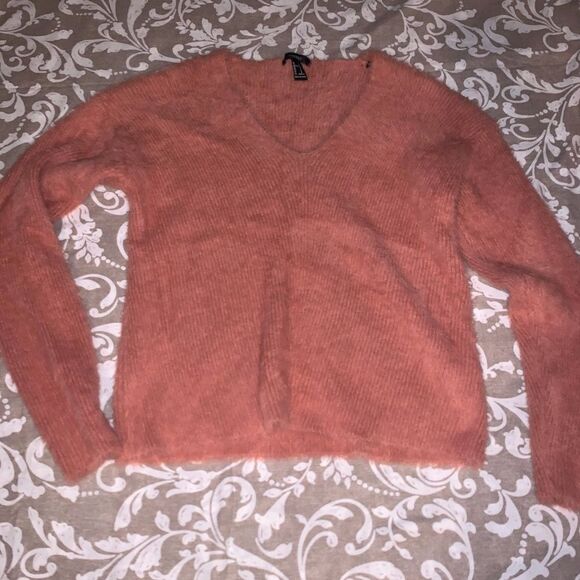 NWOT Fuzzy oversized sweater small - Picture 1 of 3